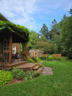 Hilltop Hideaway
